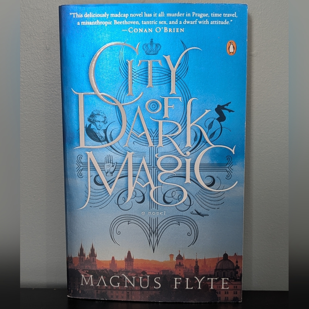 4/$10 📚 City of Dark‎ Magic by Magnus Flyte